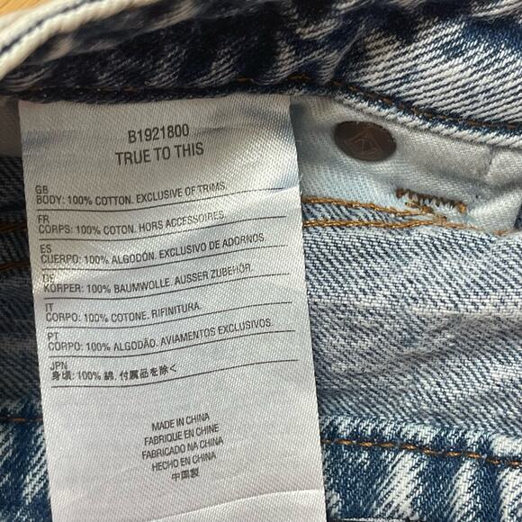 Volcom Micro Fit Acid Wash Denim Shorts Size 26 - Picture 4 of 4